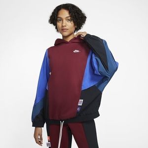 NWOT Nike Sportswear Icon Clash Pullover